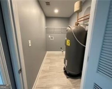 5191 Emory Street Nw - Photo Thumbnail 10