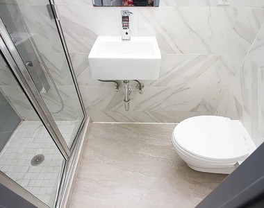 119 Albany Avenue - Photo Thumbnail 2