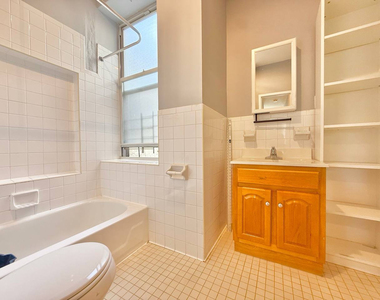901 St Johns Place - Photo Thumbnail 5