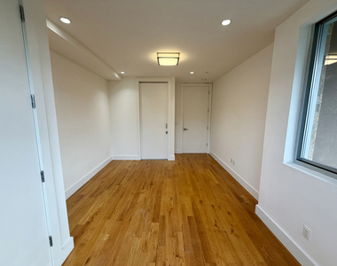 109 Winthrop Street - Photo Thumbnail 2