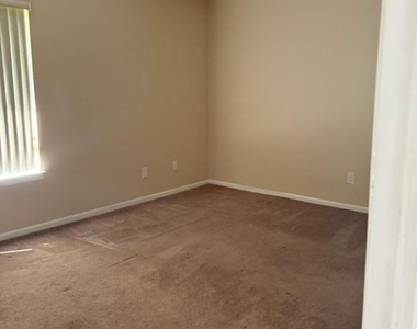 10182 Dell Pl - Photo Thumbnail 9