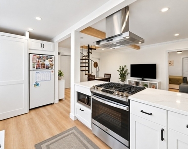 30 Aubrey St - Photo Thumbnail 3