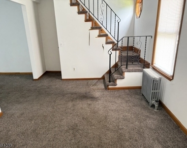 112 Mill St - Photo Thumbnail 4