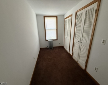 112 Mill St - Photo Thumbnail 9