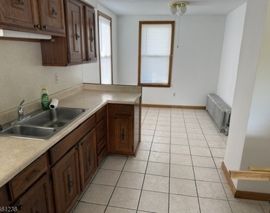 112 Mill St - Photo Thumbnail 3