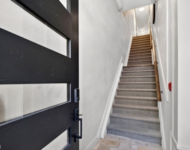 81 W Main St - Photo Thumbnail 4
