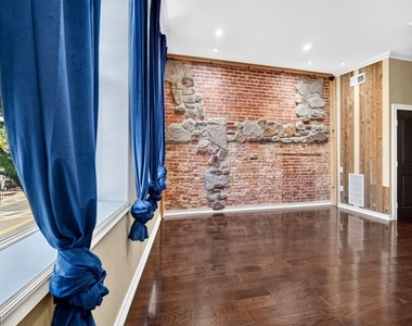 81 W Main St - Photo Thumbnail 14