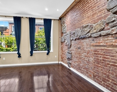 81 W Main St - Photo Thumbnail 12