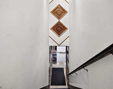 81 W Main St - Photo Thumbnail 20