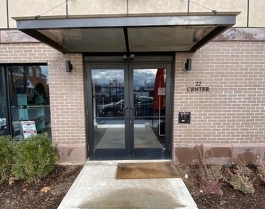 22 Center St - Photo Thumbnail 16