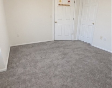524 Great Beds Ct - Photo Thumbnail 5