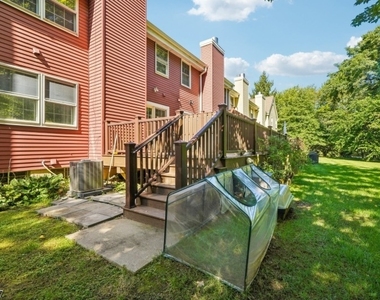 22 Northbridge Pl - Photo Thumbnail 33