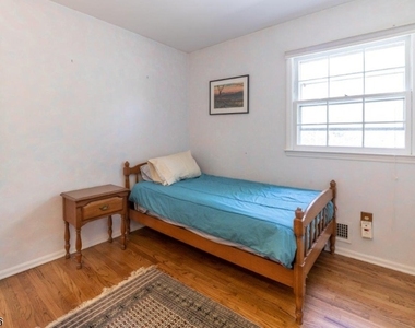 31 Woodland Rd - Photo Thumbnail 17