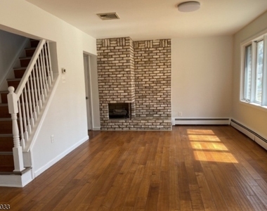 37 Crestview Hill Rd - Photo Thumbnail 1