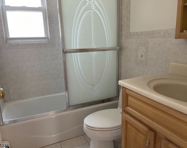 37 Crestview Hill Rd - Photo Thumbnail 8