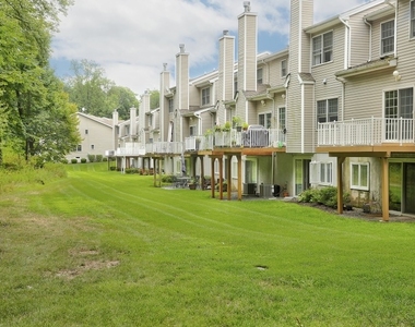 215 Raymound Blvd - Photo Thumbnail 20