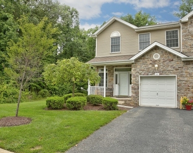 215 Raymound Blvd - Photo Thumbnail 23