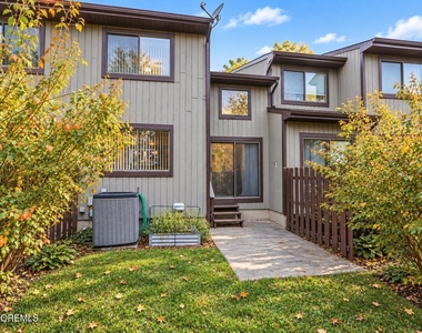 110 Bowne Court - Photo Thumbnail 17