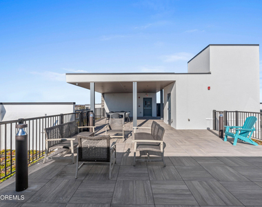 180 Morris Avenue - Photo Thumbnail 12