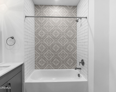 180 Morris Avenue - Photo Thumbnail 5