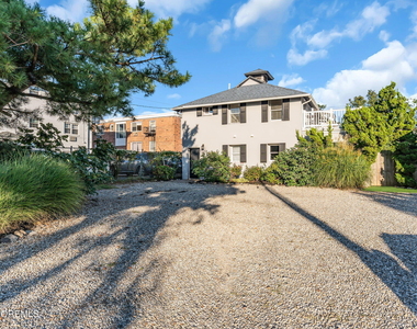 1004 Grand Avenue - Photo Thumbnail 27