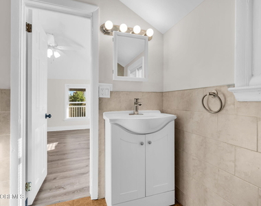 1004 Grand Avenue - Photo Thumbnail 21