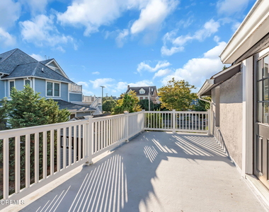 1004 Grand Avenue - Photo Thumbnail 15