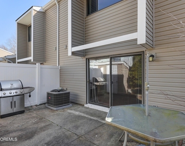 2 Elizabeth Court - Photo Thumbnail 9