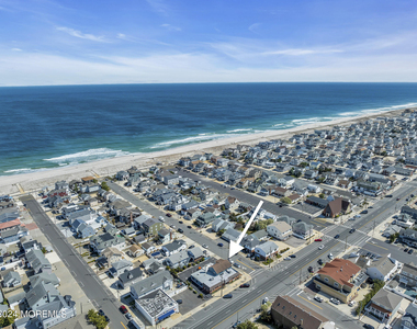 1605 Grand Central Avenue - Photo Thumbnail 16