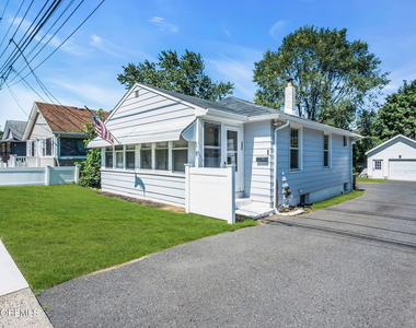 198 Newman Springs Road - Photo Thumbnail 4