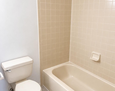 11 Lexington Court - Photo Thumbnail 11