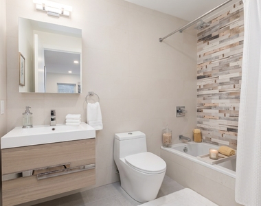 2038 5th Avenue - Photo Thumbnail 6