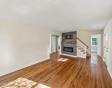 43 Salem Lane - Photo Thumbnail 10