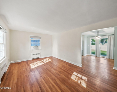 43 Salem Lane - Photo Thumbnail 5
