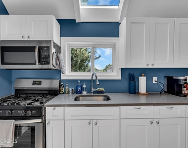 1102 Heck Street - Photo Thumbnail 7