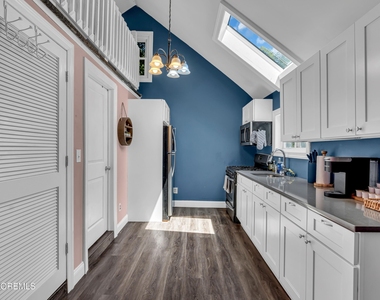1102 Heck Street - Photo Thumbnail 6