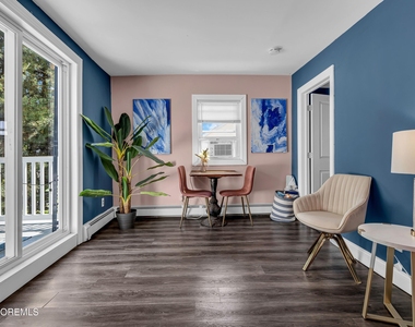 1102 Heck Street - Photo Thumbnail 1