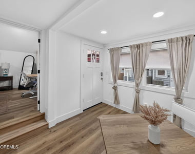 905 Emory Street - Photo Thumbnail 5