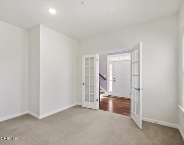 17 Cortland Court - Photo Thumbnail 4