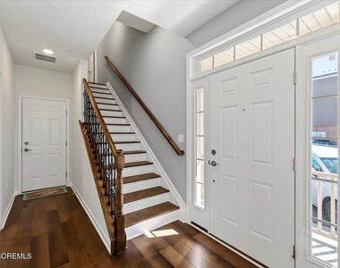 17 Cortland Court - Photo Thumbnail 2
