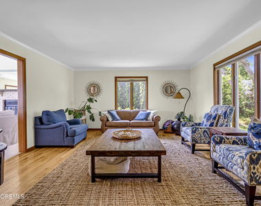 105 Riverview Avenue - Photo Thumbnail 14