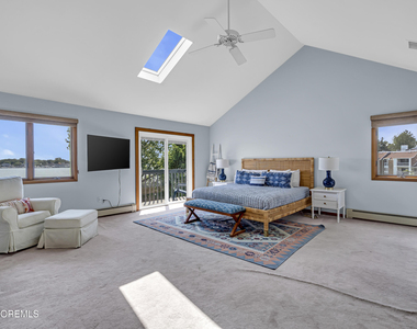 105 Riverview Avenue - Photo Thumbnail 36