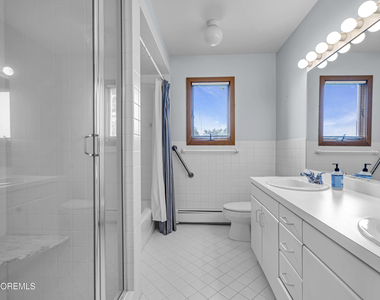 105 Riverview Avenue - Photo Thumbnail 40