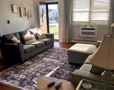 34 Wharfside Drive - Photo Thumbnail 1