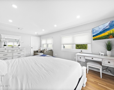 1700 Bryan Avenue - Photo Thumbnail 28