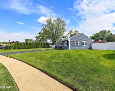 1700 Bryan Avenue - Photo Thumbnail 7