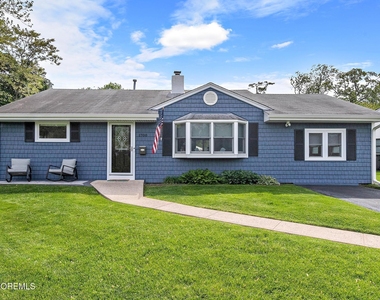 1700 Bryan Avenue - Photo Thumbnail 8