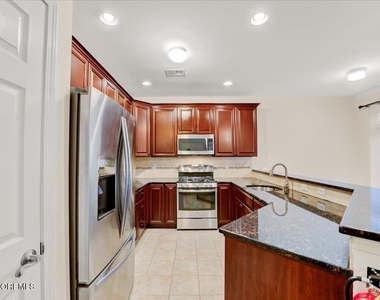 28 Santa Rosa Lane - Photo Thumbnail 7