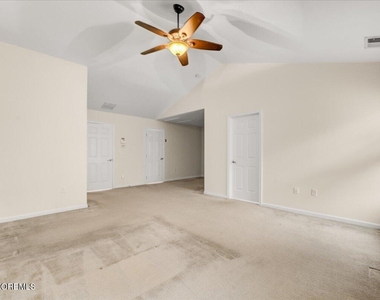 28 Santa Rosa Lane - Photo Thumbnail 17