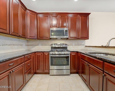 28 Santa Rosa Lane - Photo Thumbnail 9